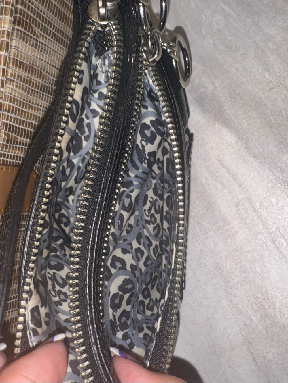 LikeNEW Coach Patent Leather Poppy Shoulder Bag Silver Hardware 2 Toned Hang Tag - Picture 10 of 10
